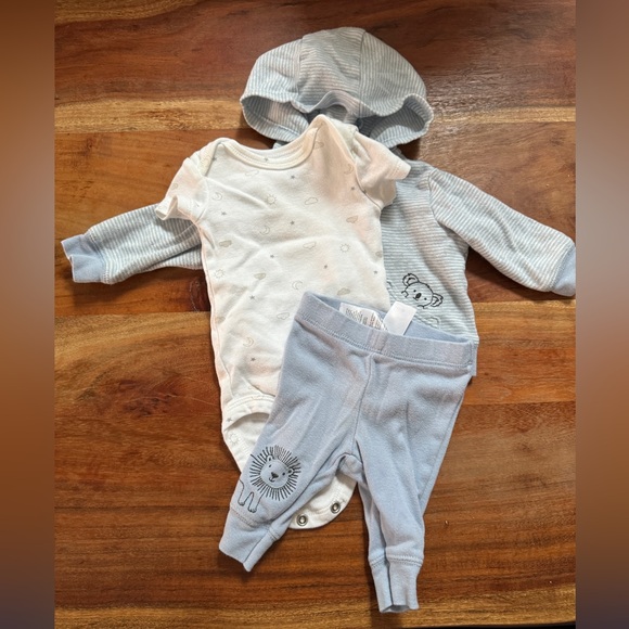 Baby boy onesies - Picture 2 of 3